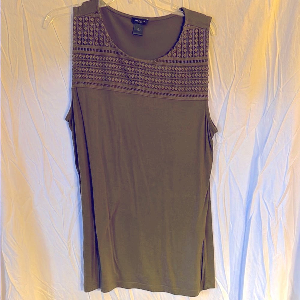 Ann Taylor Olive Sleeveless Top